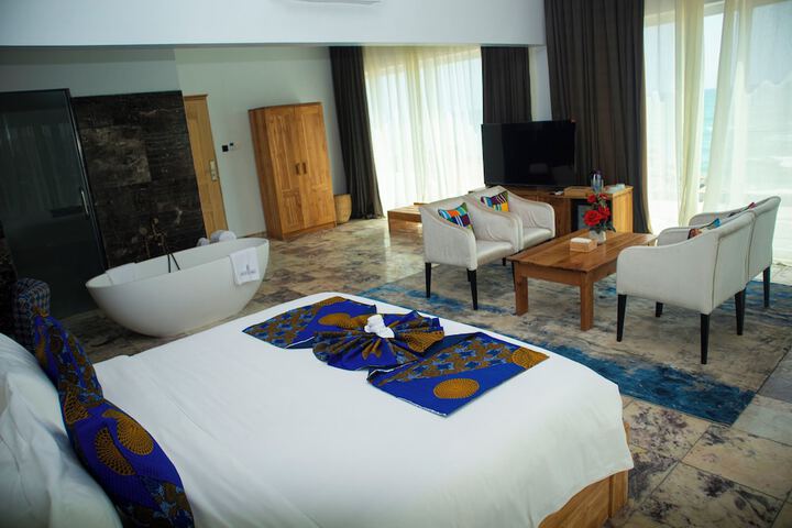 Room 15 of 73