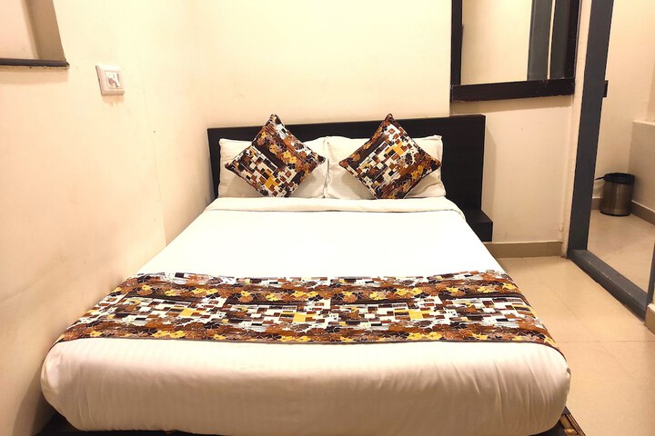 Room 39 of 66