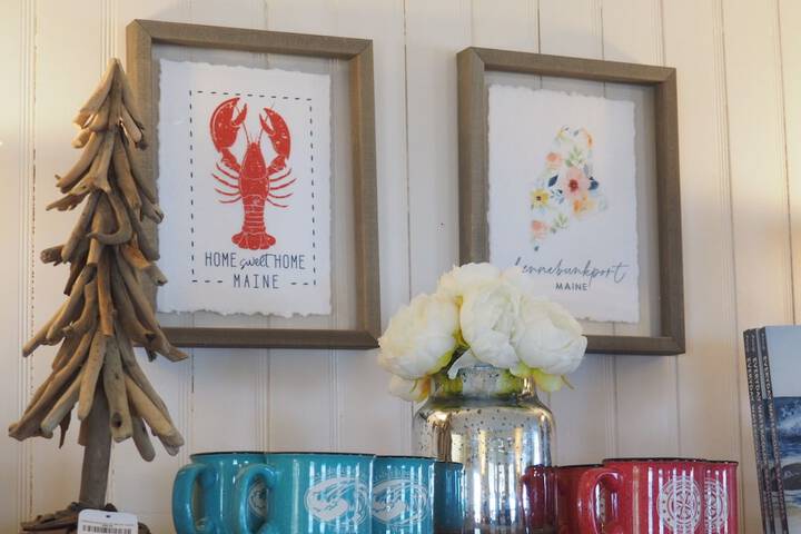Gift Shop 52 of 68