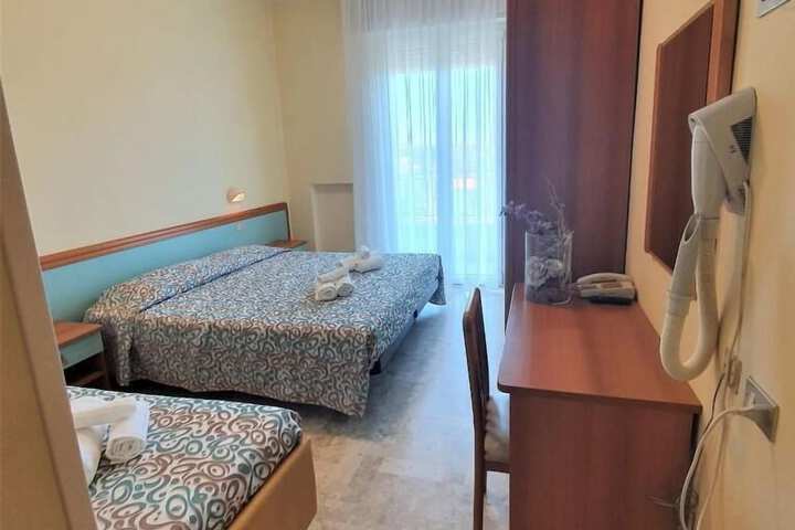 Room 3 of 26
