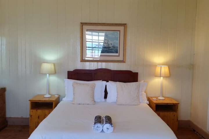 Room 17 of 53
