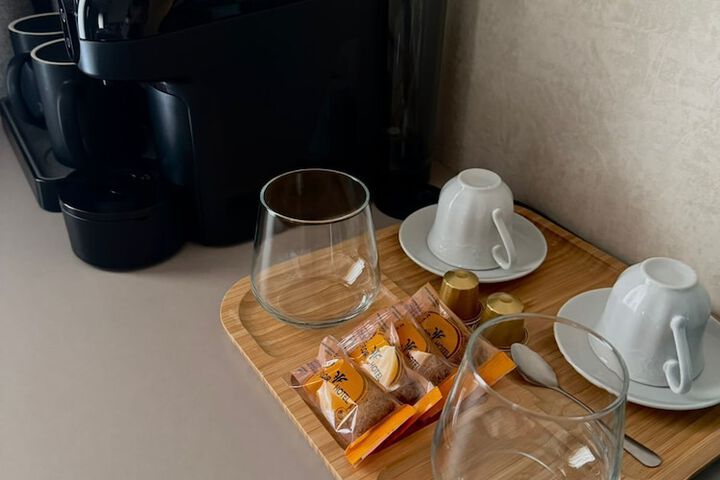 Breakfast/Coffee Service 8 of 21