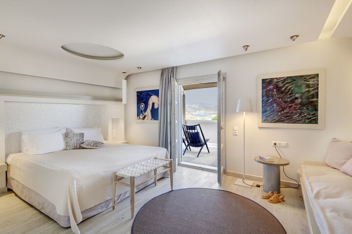 Room 25 of 158