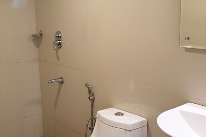 Room 17 of 48