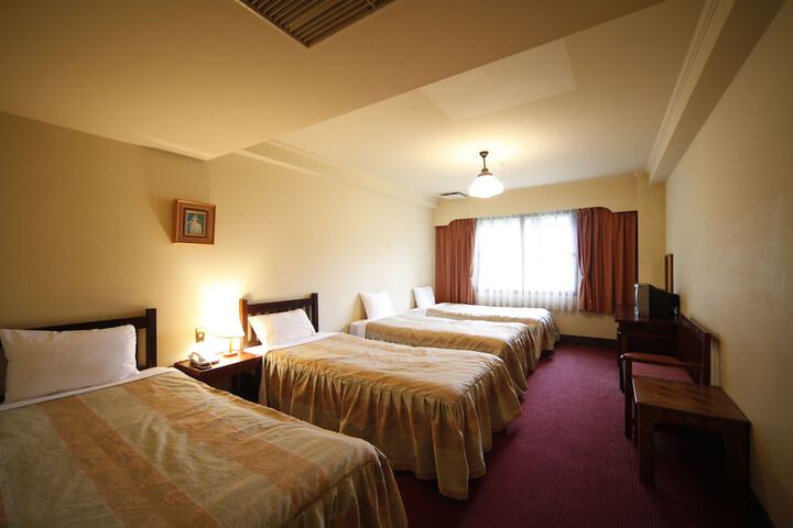 Room 10 of 52