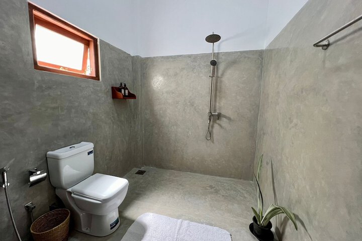 Room 16 of 29