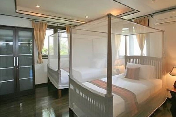 Room 8 of 111