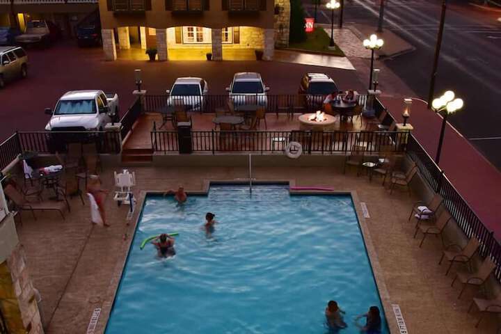 Pools & Facilities