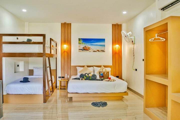 Room 21 of 47