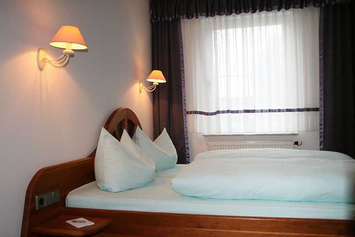 Room 5 of 57