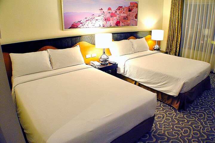 Room 14 of 95
