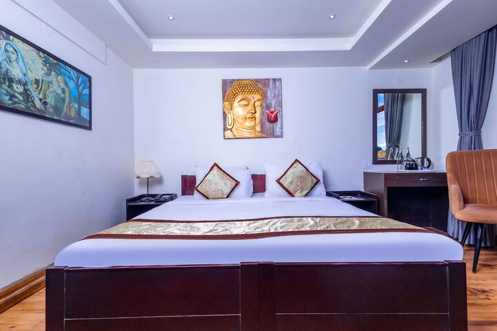 Room 15 of 49