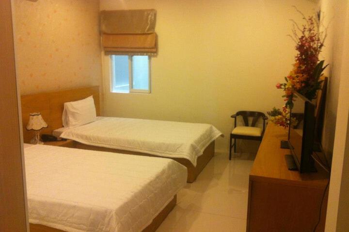 Room 12 of 21