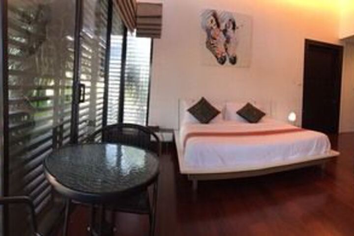 Room 16 of 35