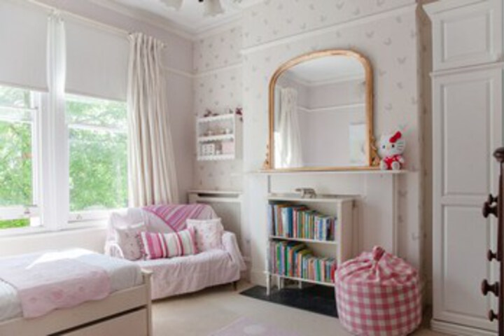 Room 8 of 26
