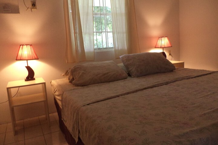 Room 9 of 39