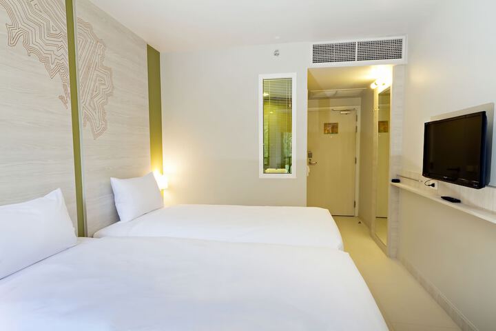 Room 10 of 55