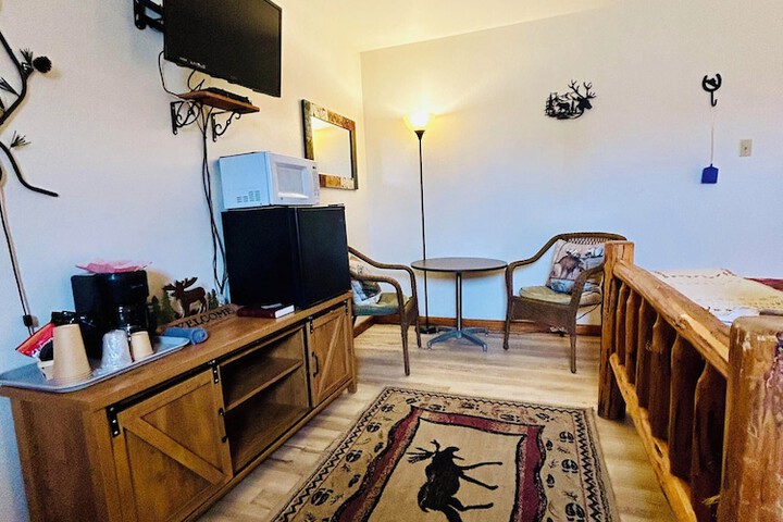 Room 19 of 33