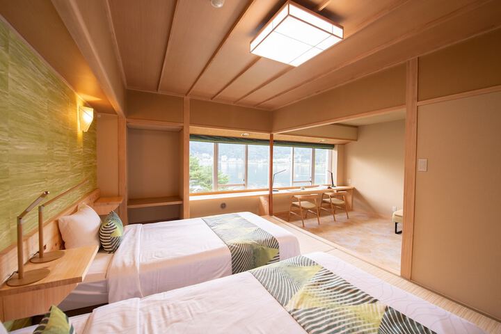 Room 15 of 73