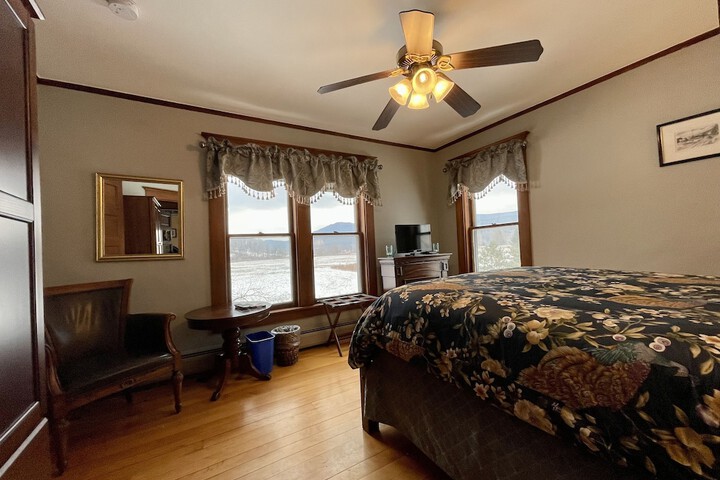 Room 11 of 60