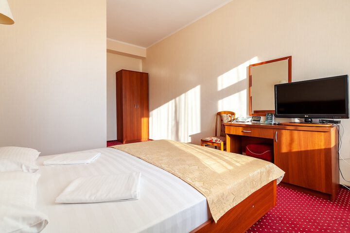 Room 20 of 118