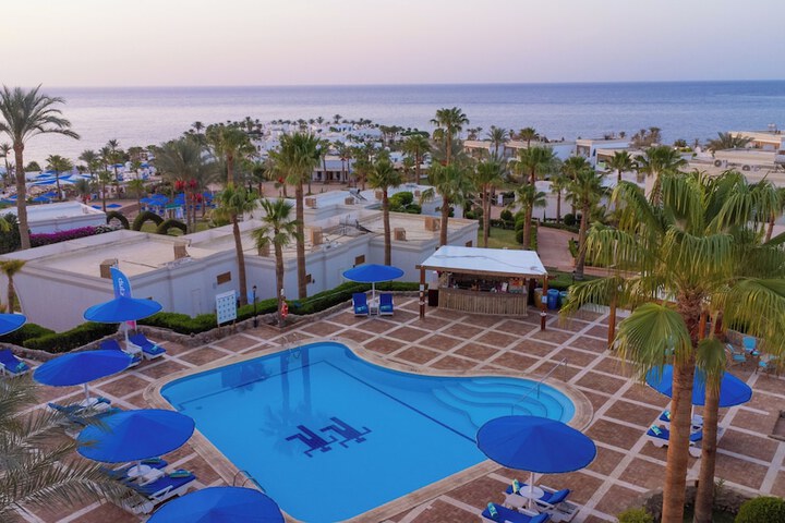 Pool Hotel