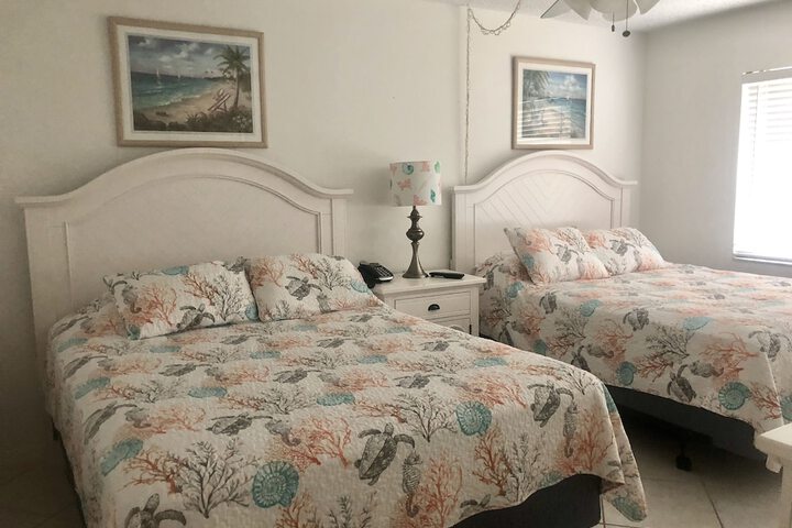 Room 7 of 164