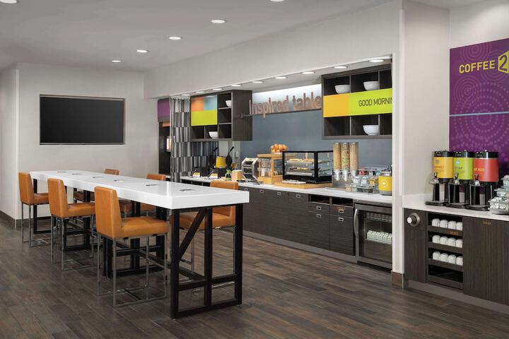 Breakfast area