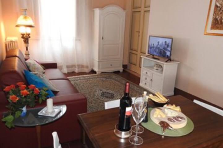 Room 10 of 34