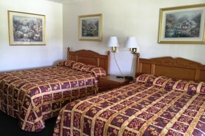 Room 24 of 52
