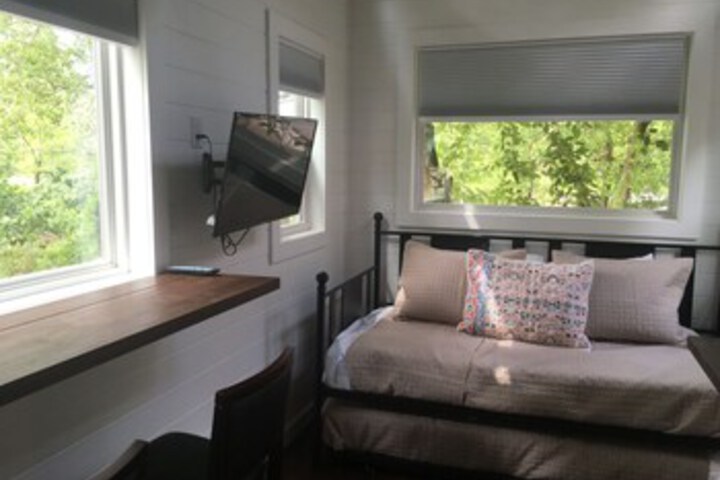 Room 55 of 204