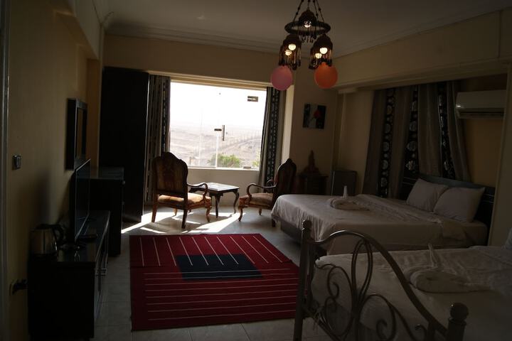 Room 18 of 114