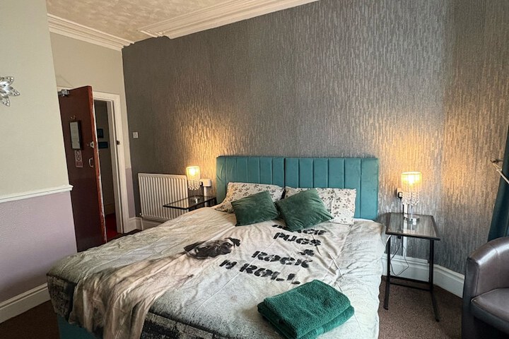 Room 13 of 41