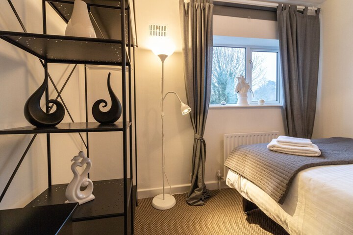 Room 10 of 40