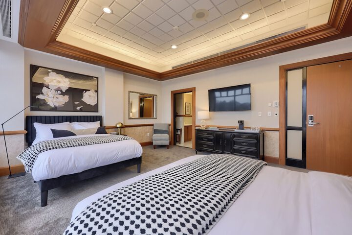 Room 8 of 81