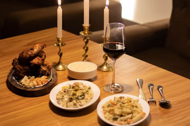 Dining 53 of 59