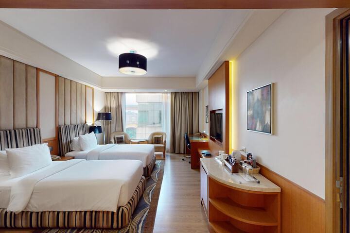 Room 17 of 116