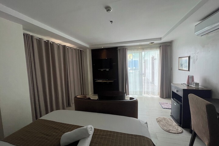 Room 31 of 68