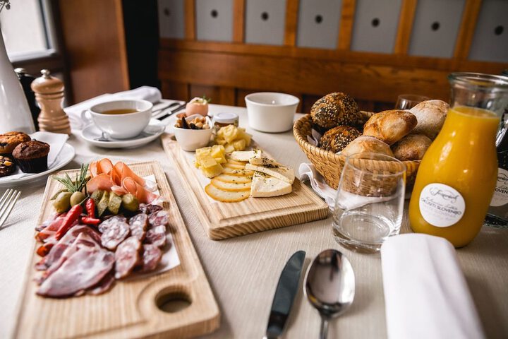 Breakfast/Coffee Service 44 of 53