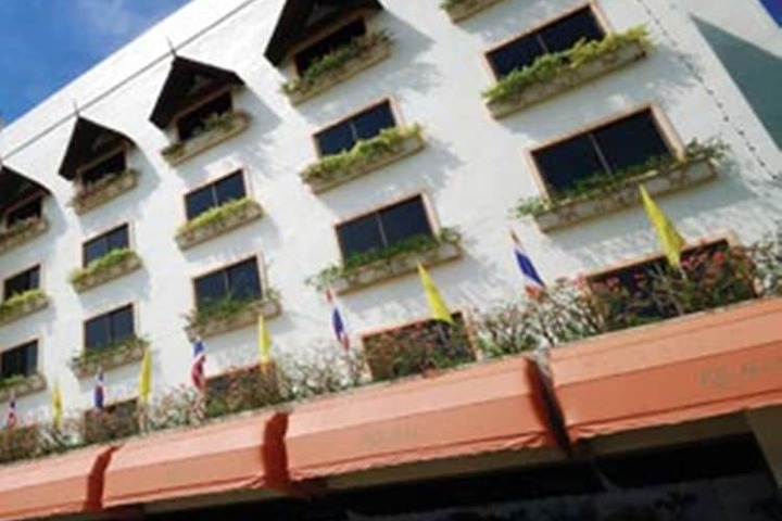 Hotel Entry