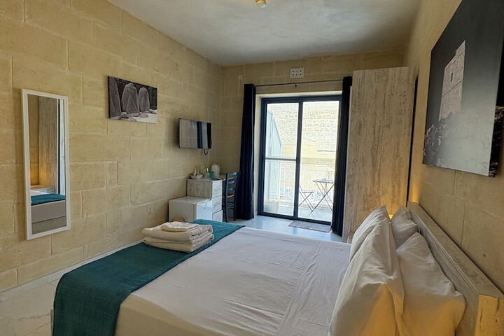 Room 9 of 51