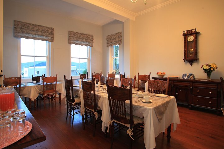 Dining 52 of 61