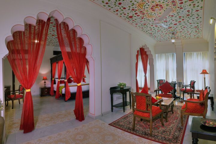 Room 7 of 39