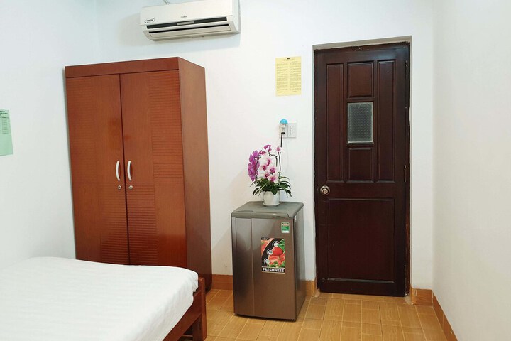 Room 9 of 39