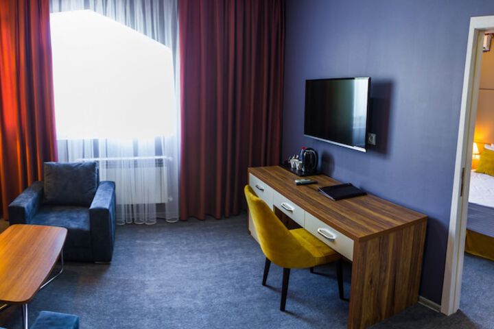 Room 26 of 46