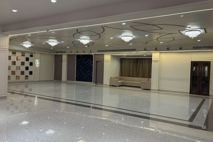 Ballroom/Hall 26 of 30