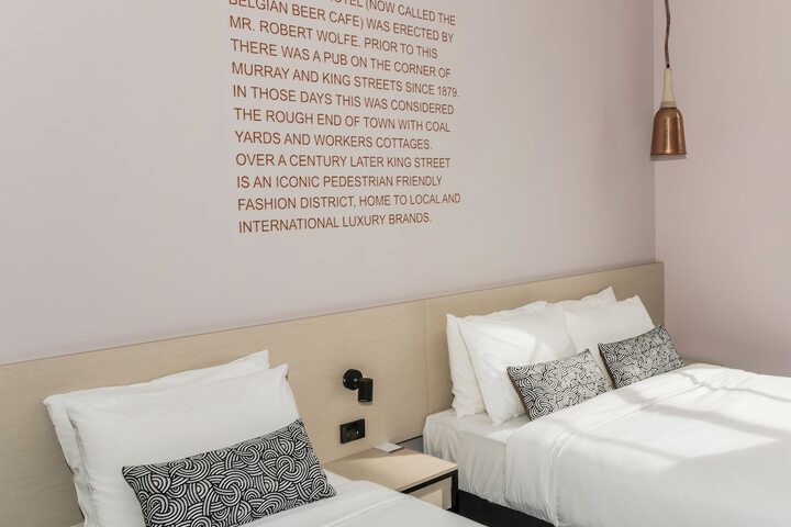 Room 6 of 61