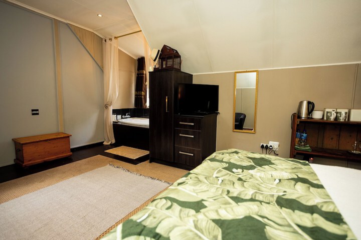 Room 19 of 84