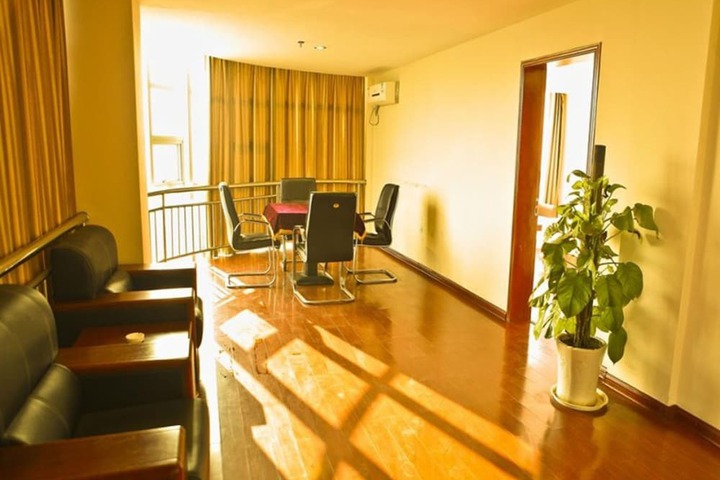 Hotel Interior 5 of 23