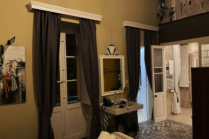 Room 4 of 58